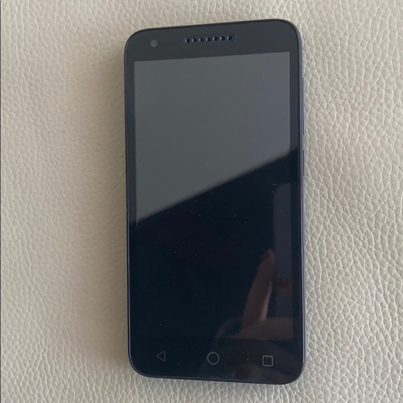 Alcatel - Picture 1 of 4